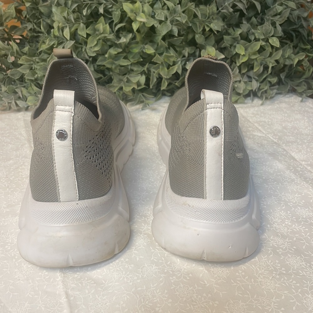 Bootie style tennis shoes - Picture 3 of 8